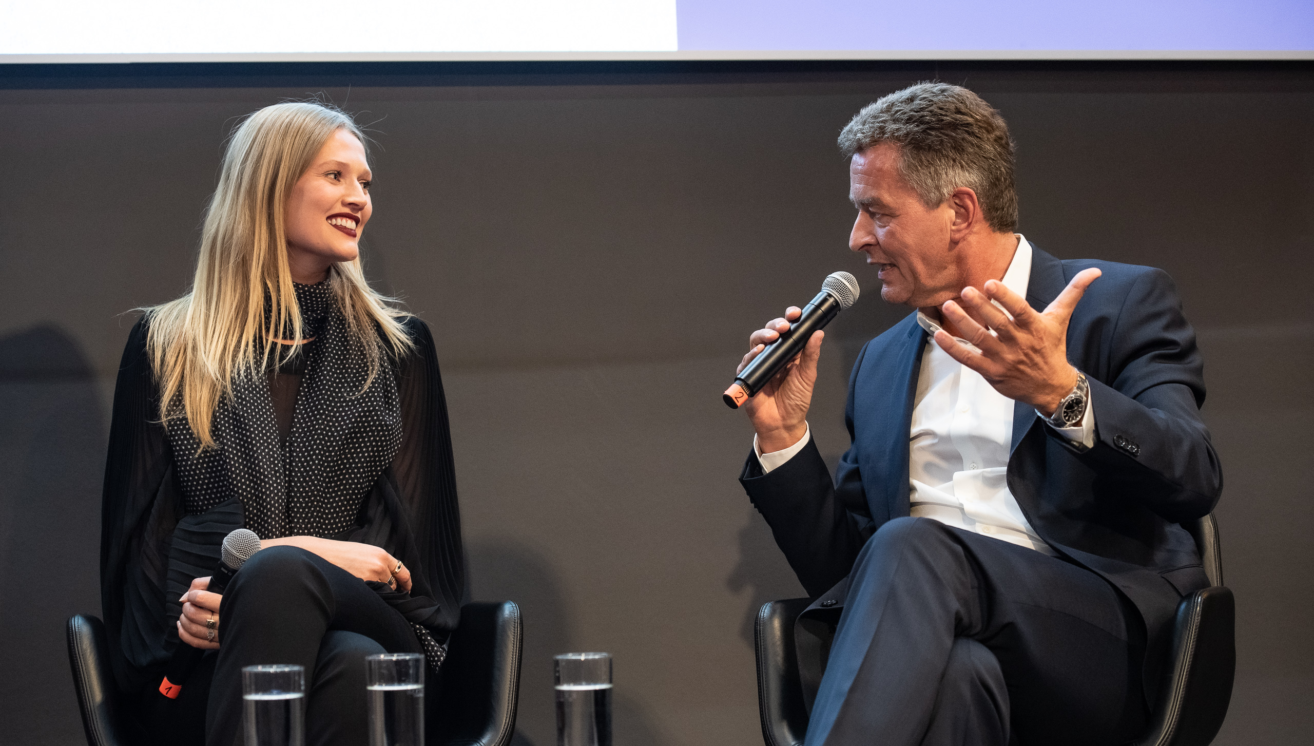 Toni Garrn Topmodel und Plan-Botschafterin, Detlef Braun Messe Frankfurt
