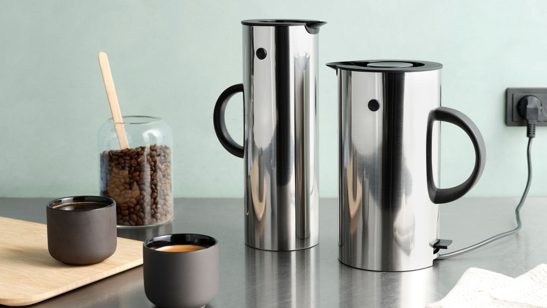 EM77 vacuum jug by Stelton A/S