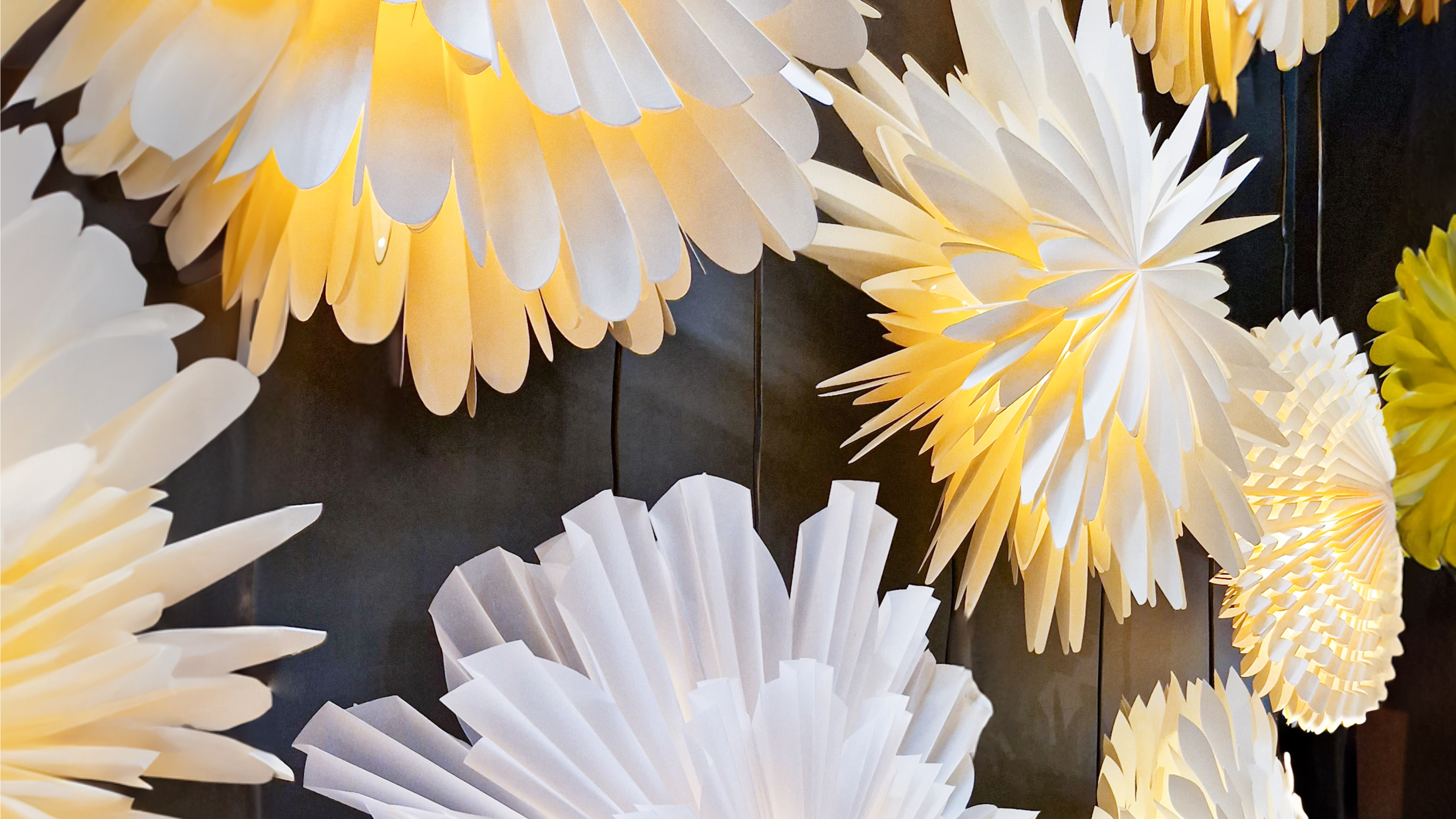 Paper decoration at the Ambiente