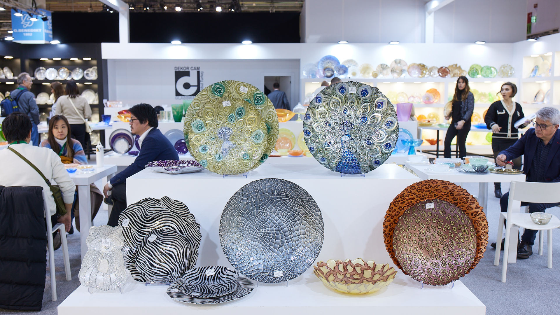 Ausstellung von Zierrtellern