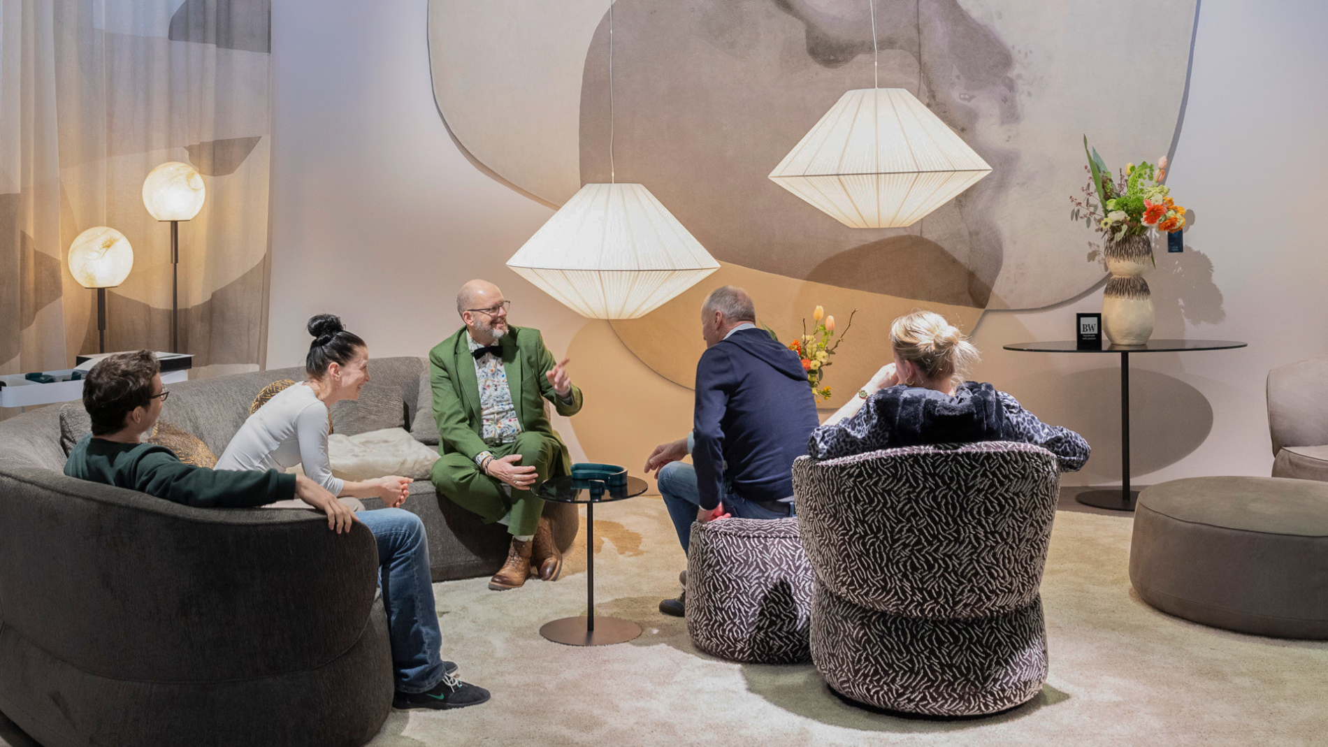 Menschen im Bereich Interior Looks der Ambiente