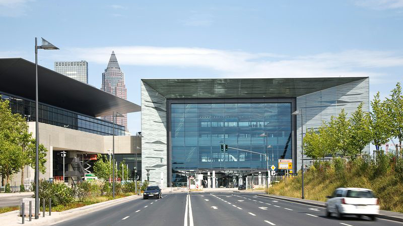 Messe Frankfurt Portalhaus Anfahrt  mit dem Auto